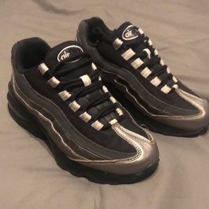 Nike Air Max ‘95 Sneakers